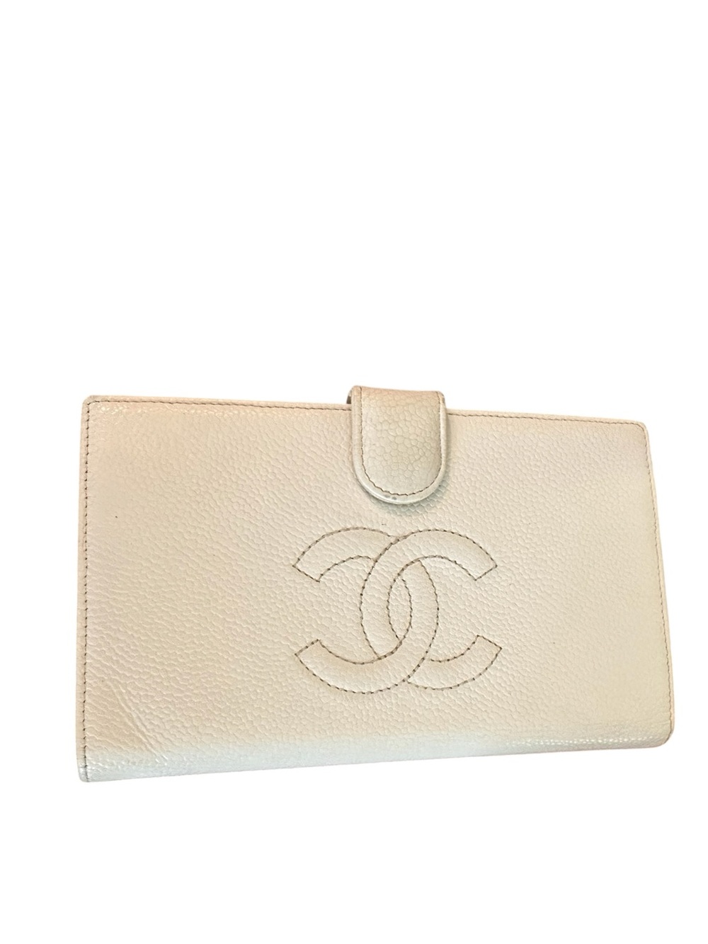 CHANEL Cream Caviar Leather Continental Wallet With CC Logo